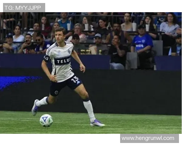 德国传奇射手穆勒辉煌职业生涯与进球艺术全面解读